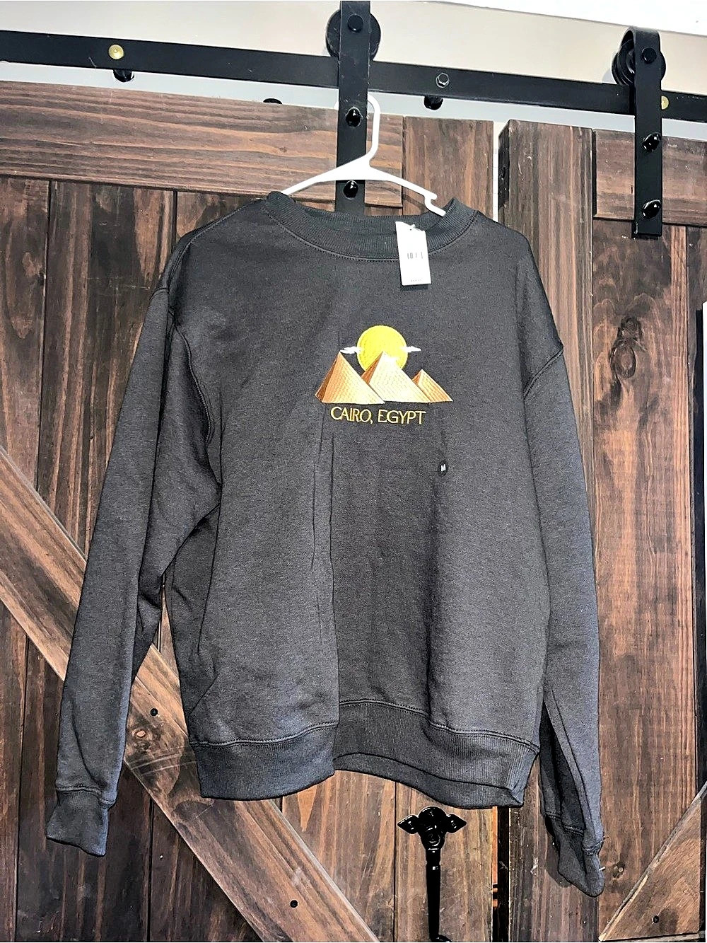 PacSun Cairo Egypt Embroidered Crew Neck Sweatshirt Medium